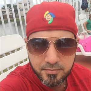 Meet your Posher, Alex